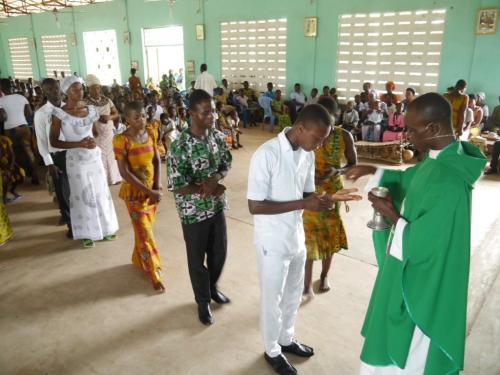 26Communion-13