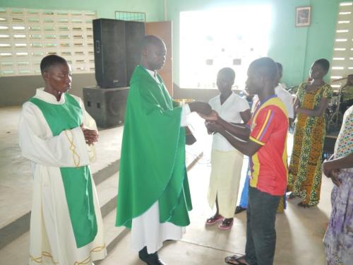 26Communion-16